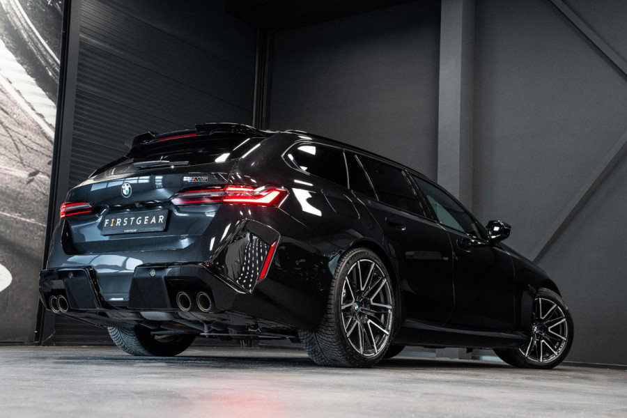 BMW 5 Serie Touring M5 *M Driver’s Package / Bowers & Wilkins / Carbon-interieur / Stoelventilatie / Panorama / Memory / Keyless / Surround-View*