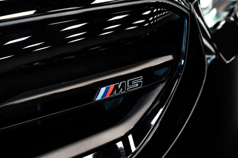 BMW 5 Serie Touring M5 *M Driver’s Package / Bowers & Wilkins / Carbon-interieur / Stoelventilatie / Panorama / Memory / Keyless / Surround-View*