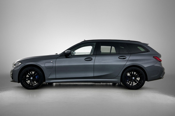 BMW 3 Serie Touring 330e xDrive High Executive M-sport (Panorama, Trekhaak, Camera, Co-Pilot, Stoel+StuurV, Carplay, Etc)