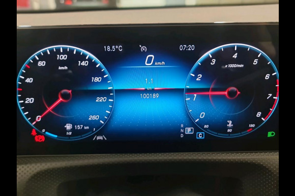 Mercedes-Benz CLA-Klasse Shooting Brake 200 Business Solution AMG AMG line | Night Pakket | Ledkoplampen | Sfeerverlichting | Stoelverwarming. Inclusief 24 maanden Mercedes-Benz Certified garantie voor Europa.