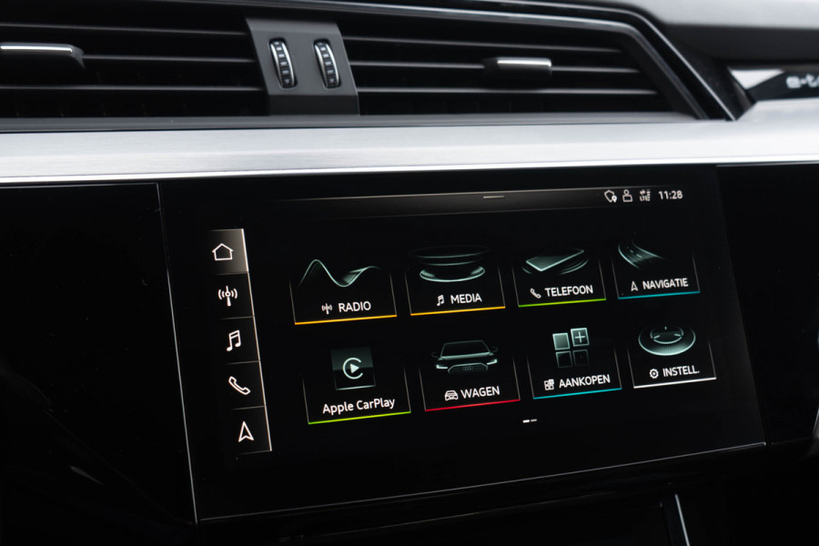 Audi e-tron Sportback 55 Quattro / 2x S-line/ S zetels/ Head-up/ B&O/ 360 camera/ Pano/ Trekhaak/ 300kW (408PK)