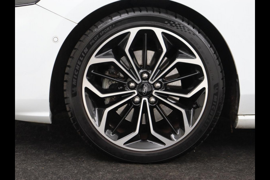 Ford Focus 2.0 EcoBlue ST Line X | Stoelverwarming | Adaptive cruise | Half leder | Elektrische stoel | Camera | Carplay | Navigatie | Stuurverwarming | Full LED | Parkeerhulp | Climate control | B&O Sound