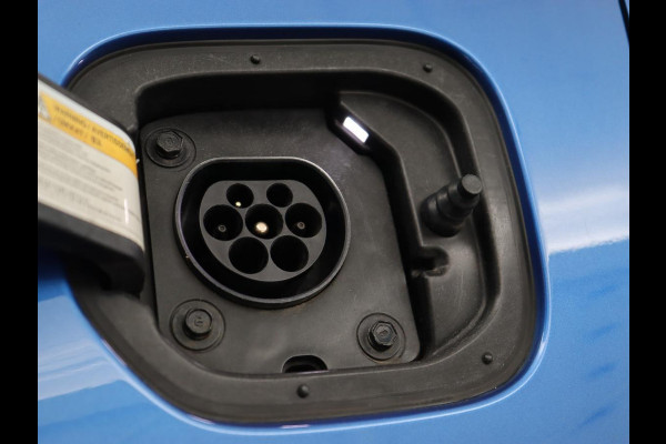 Kia Ceed 1.6 GDI PHEV DynamicPlusLine | SOH 100% | Stoel & stuurverwarming | Trekhaak | Half leder | Carplay | Camera | Keyless | Full LED | Navigatie | Adaptive cruise | Climate control | Bluetooth | Plug In