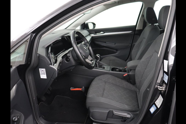 Volkswagen Golf 1.0 TSI Life | Adaptive cruise | Carplay | Navigatie | Parkeerhulp | Sfeerverlichting | Climate control | Digital Cockpit | Bluetooth