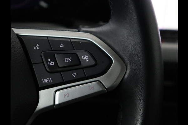 Volkswagen Golf 1.0 TSI Life | Adaptive cruise | Carplay | Navigatie | Parkeerhulp | Sfeerverlichting | Climate control | Digital Cockpit | Bluetooth