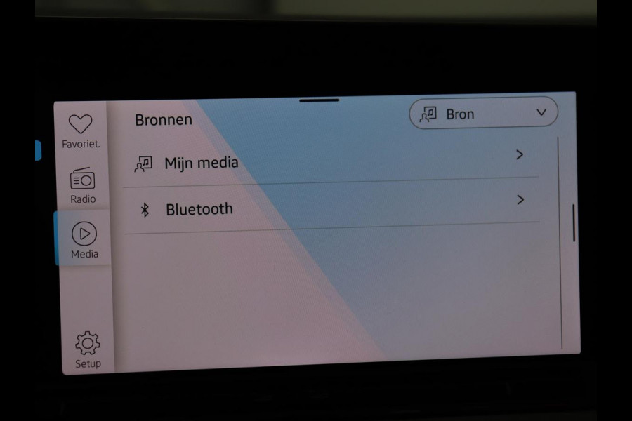 Volkswagen Golf 1.0 TSI Life | Adaptive cruise | Carplay | Navigatie | Parkeerhulp | Sfeerverlichting | Climate control | Digital Cockpit | Bluetooth