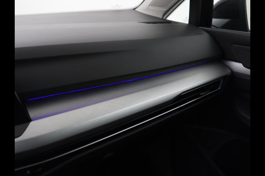 Volkswagen Golf 1.0 TSI Life | Adaptive cruise | Carplay | Navigatie | Parkeerhulp | Sfeerverlichting | Climate control | Digital Cockpit | Bluetooth