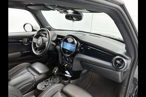 MINI Cooper Electric S MINI Yours 135KW / 33 kWh SOH 100% Comfort plus / Leder / Navigatie / Pdc+Camera / Harman Kardon / Apk 05-2027