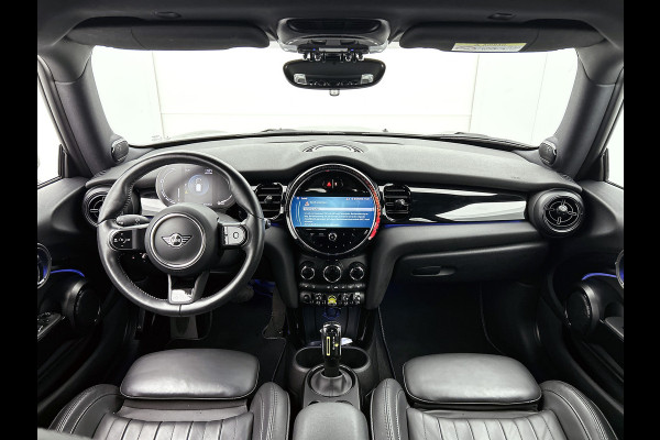 MINI Cooper Electric S MINI Yours 135KW / 33 kWh SOH 100% Comfort plus / Leder / Navigatie / Pdc+Camera / Harman Kardon / Apk 05-2027