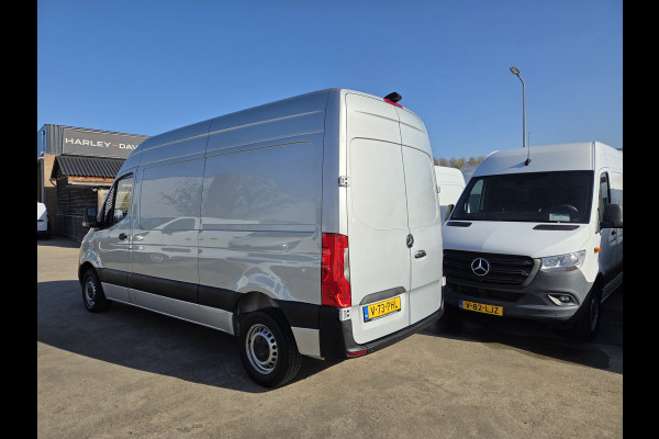 Mercedes-Benz Sprinter 215 CDI L2/H2 Automaat MBux systeem Airco Achteruitrijcamera