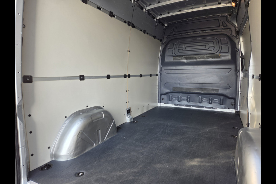 Mercedes-Benz Sprinter 215 CDI L2/H2 Automaat MBux systeem Airco Achteruitrijcamera