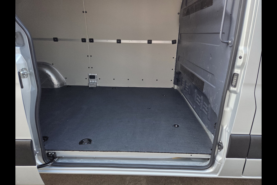 Mercedes-Benz Sprinter 215 CDI L2/H2 Automaat MBux systeem Airco Achteruitrijcamera