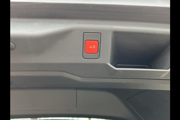 Peugeot E-5008 GT 73 kWh SOH 95%| 7 PERSOONS | COMPLEET UITGEVOERD| STOEL VENTILATIE |WARMTEPOMP| ADAPTIEVE CRUISE CONTROL | 360° CAMERA | ACHTERBANK VERWARMD |STOEL+ STUURVERWARMING| MEMORY STOEL MET MASSAGE| DODE HOEK SENSOR| ELEKTRISCHE ACHTERKLEP