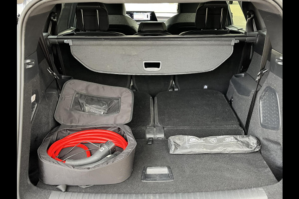 Peugeot E-5008 GT 73 kWh SOH 95%| 7 PERSOONS | COMPLEET UITGEVOERD| STOEL VENTILATIE |WARMTEPOMP| ADAPTIEVE CRUISE CONTROL | 360° CAMERA | ACHTERBANK VERWARMD |STOEL+ STUURVERWARMING| MEMORY STOEL MET MASSAGE| DODE HOEK SENSOR| ELEKTRISCHE ACHTERKLEP