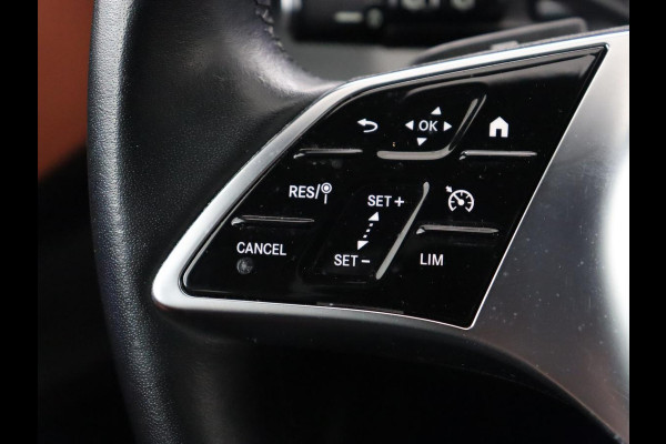 Mercedes-Benz C-Klasse 300e Luxury Line | SOH 92% | Leder | Trekhaak | Stoelverwarming | Sfeerverlichting | Carplay | Full LED | Navigatie | Camera | Park Assist | Dodehoek detectie | PHEV | Plug In