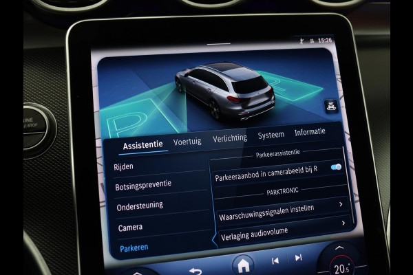 Mercedes-Benz C-Klasse 300e Luxury Line | SOH 92% | Leder | Trekhaak | Stoelverwarming | Sfeerverlichting | Carplay | Full LED | Navigatie | Camera | Park Assist | Dodehoek detectie | PHEV | Plug In