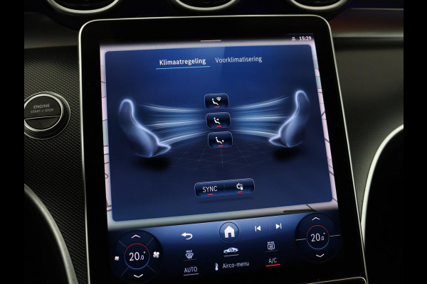 Mercedes-Benz C-Klasse 300e Luxury Line | SOH 92% | Leder | Trekhaak | Stoelverwarming | Sfeerverlichting | Carplay | Full LED | Navigatie | Camera | Park Assist | Dodehoek detectie | PHEV | Plug In