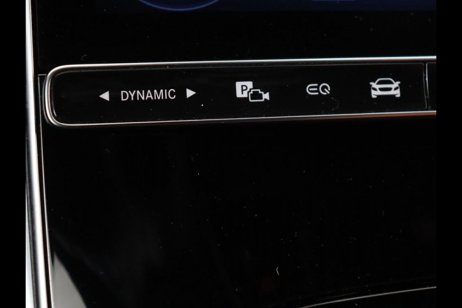 Mercedes-Benz C-Klasse 300e Luxury Line | SOH 92% | Leder | Trekhaak | Stoelverwarming | Sfeerverlichting | Carplay | Full LED | Navigatie | Camera | Park Assist | Dodehoek detectie | PHEV | Plug In