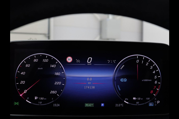 Mercedes-Benz C-Klasse 300e Luxury Line | SOH 92% | Leder | Trekhaak | Stoelverwarming | Sfeerverlichting | Carplay | Full LED | Navigatie | Camera | Park Assist | Dodehoek detectie | PHEV | Plug In