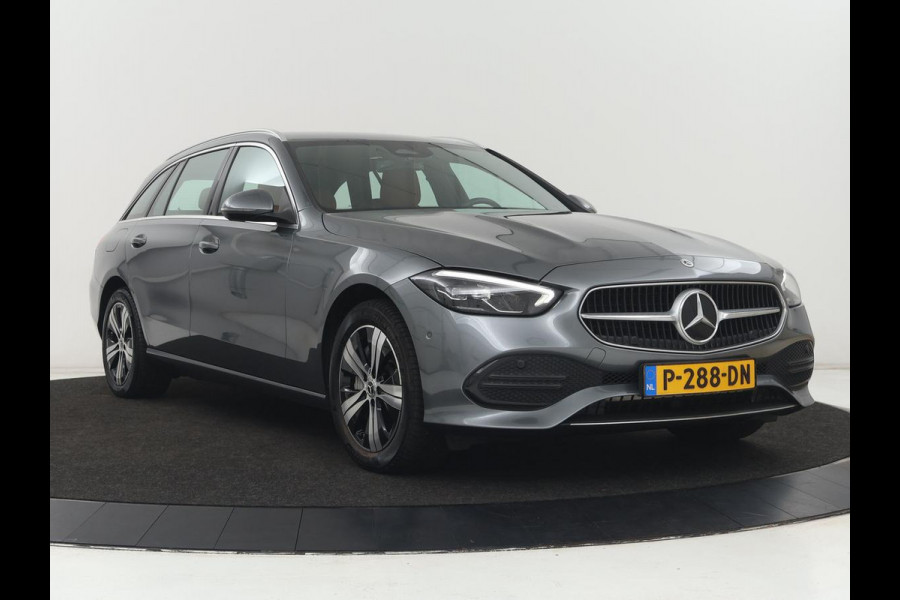 Mercedes-Benz C-Klasse 300e Luxury Line | SOH 92% | Leder | Trekhaak | Stoelverwarming | Sfeerverlichting | Carplay | Full LED | Navigatie | Camera | Park Assist | Dodehoek detectie | PHEV | Plug In