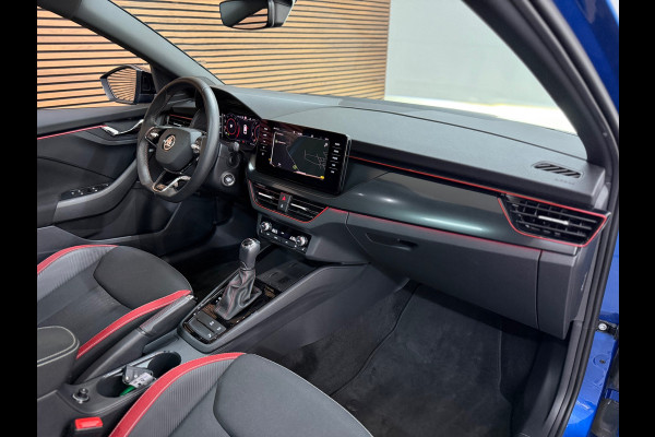 Škoda SCALA 1.5 TSI Monte Carlo | Panorama | Winterpakket | Cruise adaptief | Trekhaak elektr. | BOMVOL |