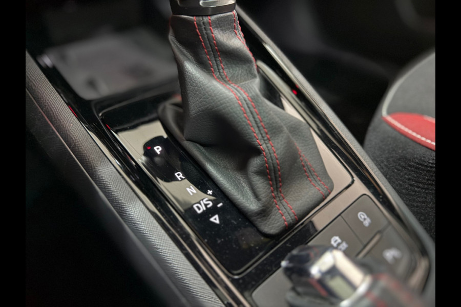 Škoda SCALA 1.5 TSI Monte Carlo | Panorama | Winterpakket | Cruise adaptief | Trekhaak elektr. | BOMVOL |