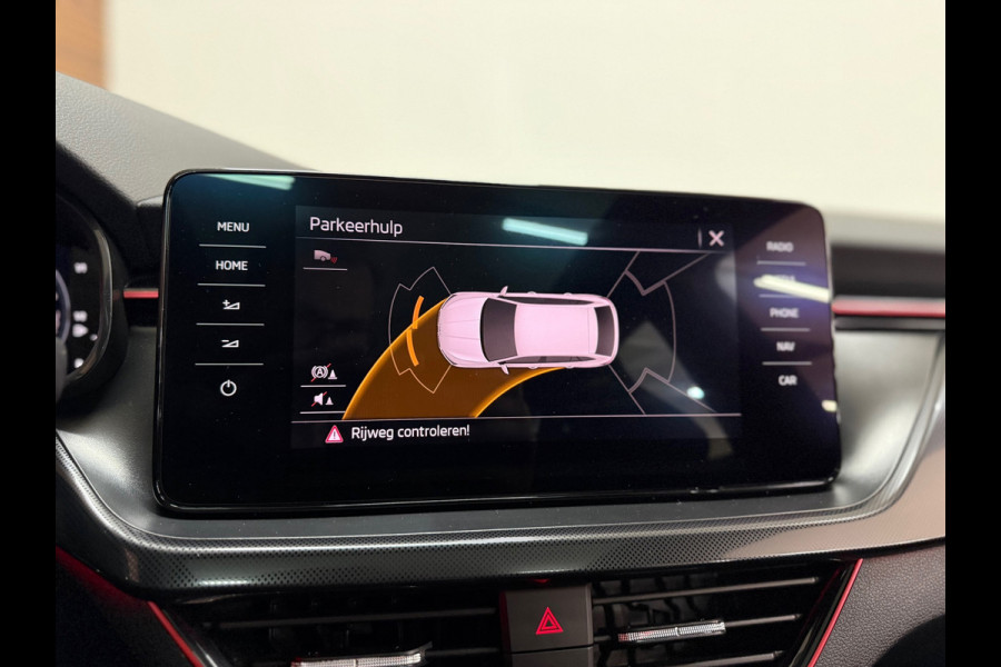 Škoda SCALA 1.5 TSI Monte Carlo | Panorama | Winterpakket | Cruise adaptief | Trekhaak elektr. | BOMVOL |