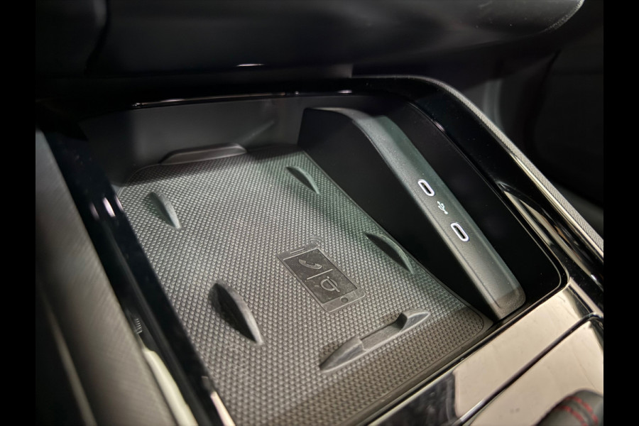 Škoda SCALA 1.5 TSI Monte Carlo | Panorama | Winterpakket | Cruise adaptief | Trekhaak elektr. | BOMVOL |