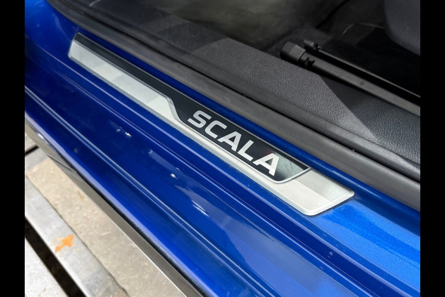 Škoda SCALA 1.5 TSI Monte Carlo | Panorama | Winterpakket | Cruise adaptief | Trekhaak elektr. | BOMVOL |