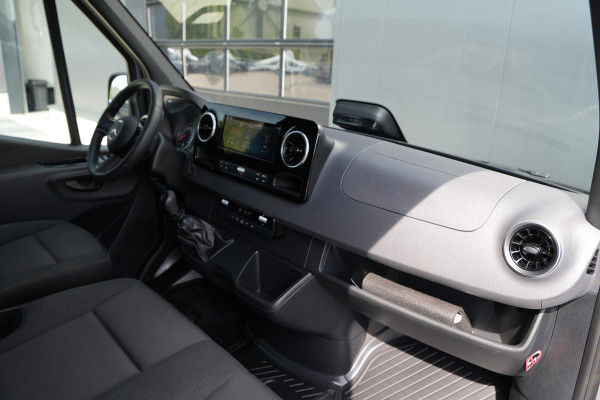 Mercedes-Benz Sprinter 315 1.9 CDI L2H2 RWD Pro 150pk - Trekhaak - Blindspot - LED - Stoelverwarming - Navi - Rijklaar