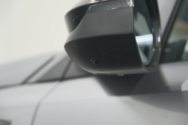 Peugeot 3008 1.2 Hybrid 136 GT | Panoramdak | 360 Camera | Stoelverwarming | Elektrische Kofferklep | Allseason Banden