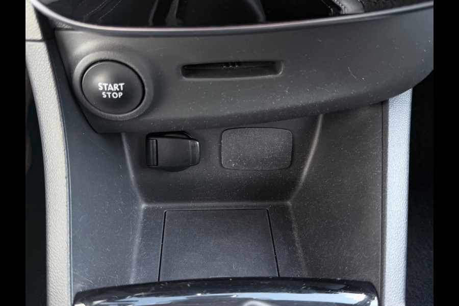 Renault Clio 0.9 TCe Intens | PDC | Trekhaak | Navi |