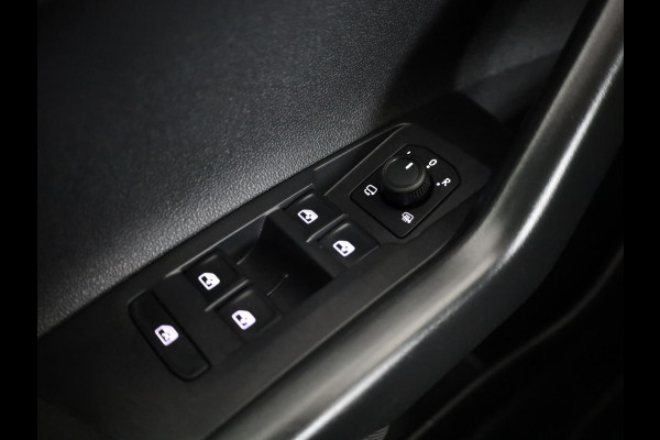 Volkswagen Taigo 1.0 TSI Oranje Edition 95PK | Navigatie | Camera | Keyless entry | Verlengde garantie