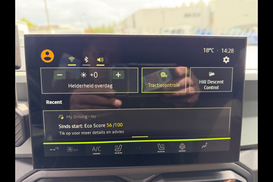 Dacia Duster 1.6 Hybrid 140 Extreme 360" CAMERA CARLAY NAVI STOEL/ VERW. LED-XENON