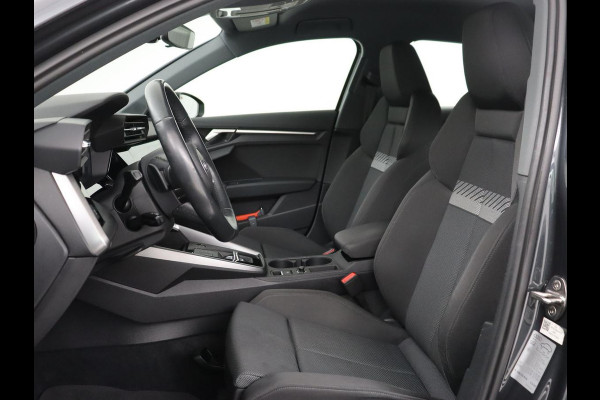 Audi A3 30 TFSI Business edition | Carplay | Sportstoelen | Virtual Cockpit | Full LED | Audi Sound | Climate control | Bluetooth | Cruise control | Parkeerhulp | Sportstuur
