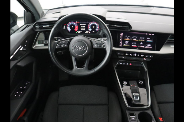 Audi A3 30 TFSI Business edition | Carplay | Sportstoelen | Virtual Cockpit | Full LED | Audi Sound | Climate control | Bluetooth | Cruise control | Parkeerhulp | Sportstuur