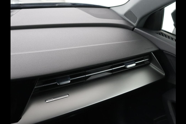 Audi A3 30 TFSI Business edition | Carplay | Sportstoelen | Virtual Cockpit | Full LED | Audi Sound | Climate control | Bluetooth | Cruise control | Parkeerhulp | Sportstuur