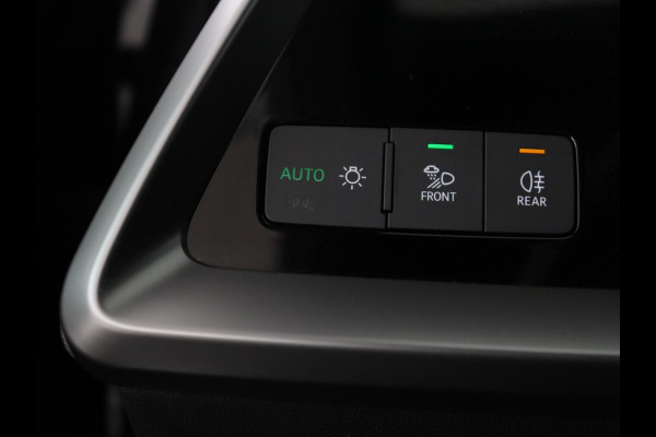 Audi A3 30 TFSI Business edition | Carplay | Sportstoelen | Virtual Cockpit | Full LED | Audi Sound | Climate control | Bluetooth | Cruise control | Parkeerhulp | Sportstuur