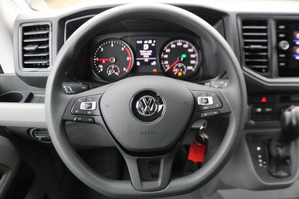Volkswagen Crafter 2.0 TDI 177pk L3 H3 Automaat Airco Navigatie Camera Led Chauffeurstoel
