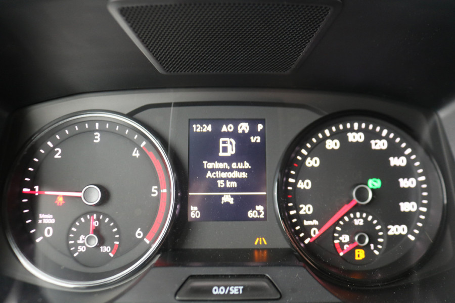 Volkswagen Crafter 2.0 TDI 177pk L3 H3 Automaat Airco Navigatie Camera Led Chauffeurstoel