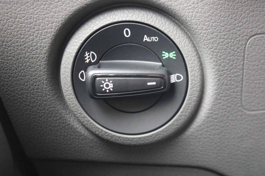 Volkswagen Crafter 2.0 TDI 177pk L3 H3 Automaat Airco Navigatie Camera Led Chauffeurstoel