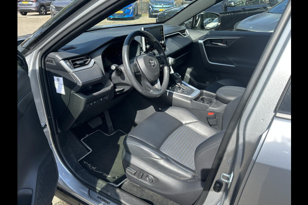 Toyota RAV4 2.5 Hybrid AWD Bi-Tone | STUUR + STOEL VERWARMING | KEYLESS | ACHTERUITRIJ CAMERA | ADAP. CRUISE | ELEK. STOELEN | TREKHAAK | 46K KM ! | 12 MND BOVAG GARANTIE |