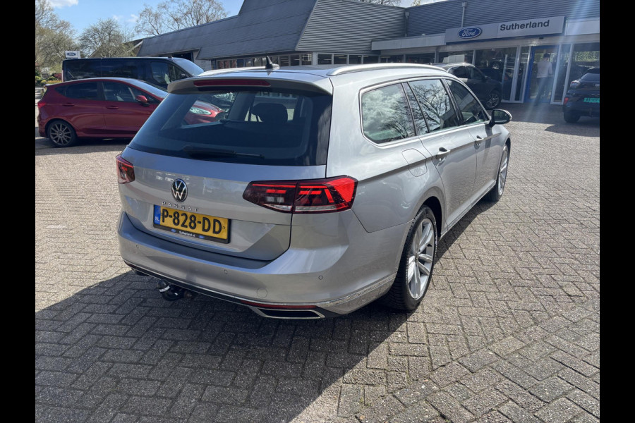 Volkswagen Passat 1.5 TSI R-Line Business + 150pk Adaptieve Cruise | Elektrische Achterklep | Stoelverwarming