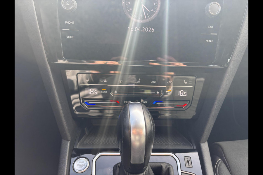 Volkswagen Passat 1.5 TSI R-Line Business + 150pk Adaptieve Cruise | Elektrische Achterklep | Stoelverwarming