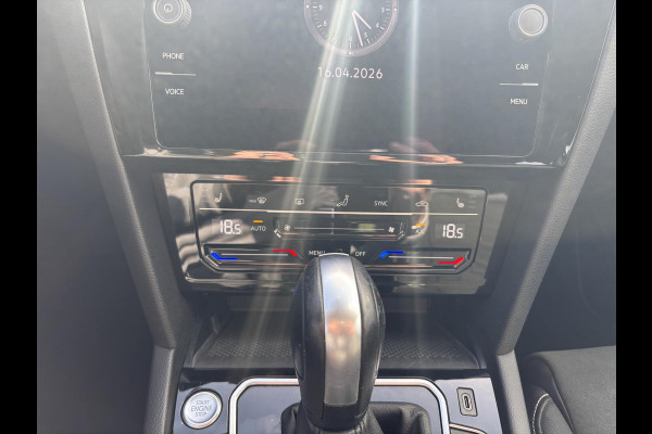 Volkswagen Passat 1.5 TSI R-Line Business + 150pk Adaptieve Cruise | Elektrische Achterklep | Stoelverwarming