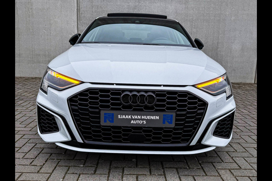 Audi A3 Sportback 40TFSI e 204pk S-Tronic Competition S Edition S-Line Pano|S-Kuipstoel|Ambiance|Matrix|Virtual|ACC|Camera|B&O|S3!