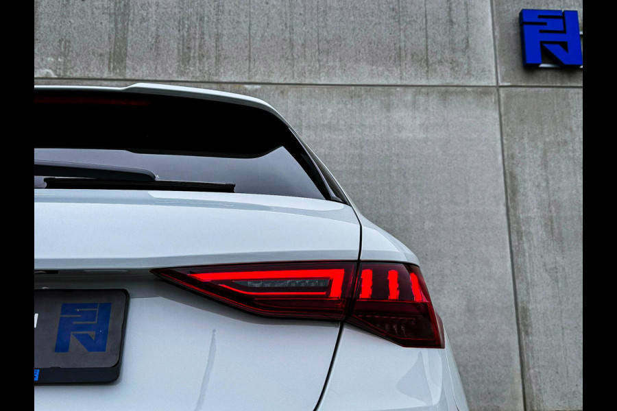 Audi A3 Sportback 40TFSI e 204pk S-Tronic Competition S Edition S-Line Pano|S-Kuipstoel|Ambiance|Matrix|Virtual|ACC|Camera|B&O|S3!