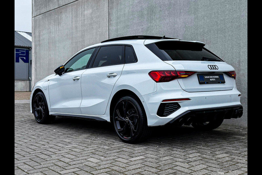 Audi A3 Sportback 40TFSI e 204pk S-Tronic Competition S Edition S-Line Pano|S-Kuipstoel|Ambiance|Matrix|Virtual|ACC|Camera|B&O|S3!