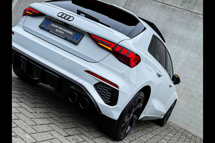 Audi A3 Sportback 40TFSI e 204pk S-Tronic Competition S Edition S-Line Pano|S-Kuipstoel|Ambiance|Matrix|Virtual|ACC|Camera|B&O|S3!