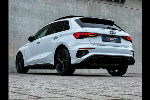 Audi A3 Sportback 40TFSI e 204pk S-Tronic Competition S Edition S-Line Pano|S-Kuipstoel|Ambiance|Matrix|Virtual|ACC|Camera|B&O|S3!